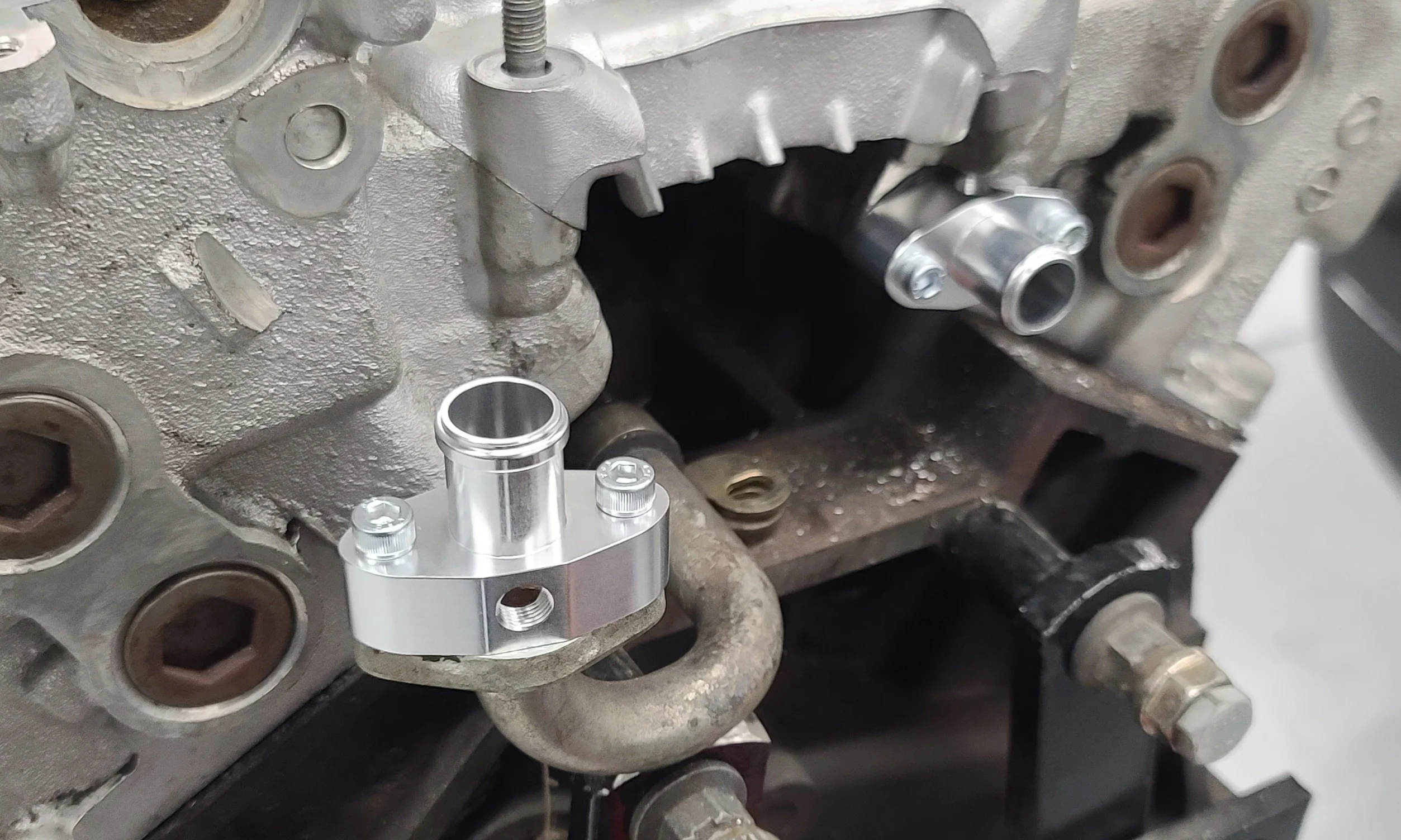 billet water outlet kit V2 - Image 5